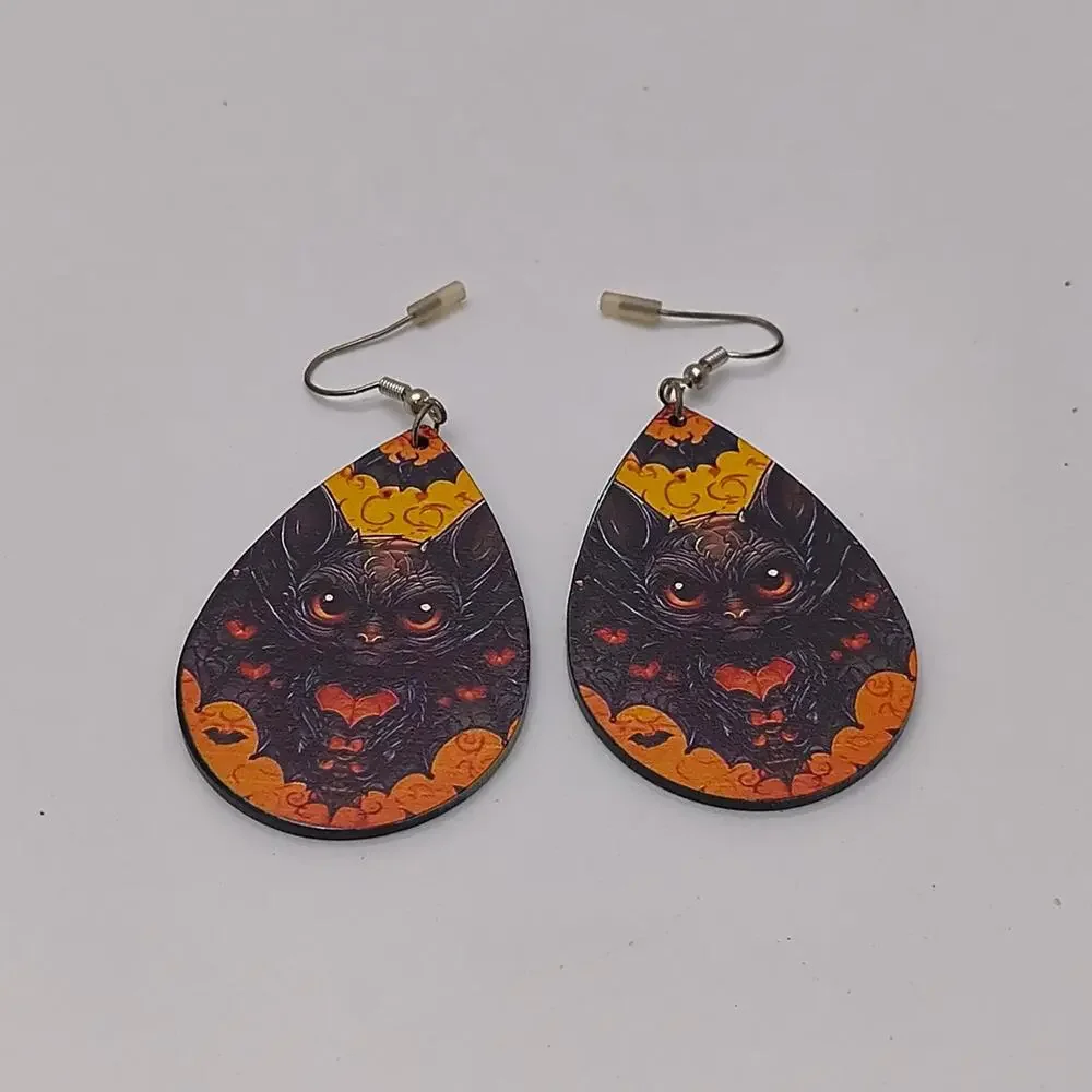 H 4 3 pairs of halloween
